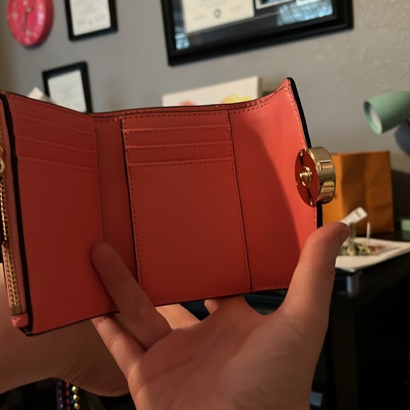 Cute Michael Kors pink wallet for sale - Picture 2 of 4